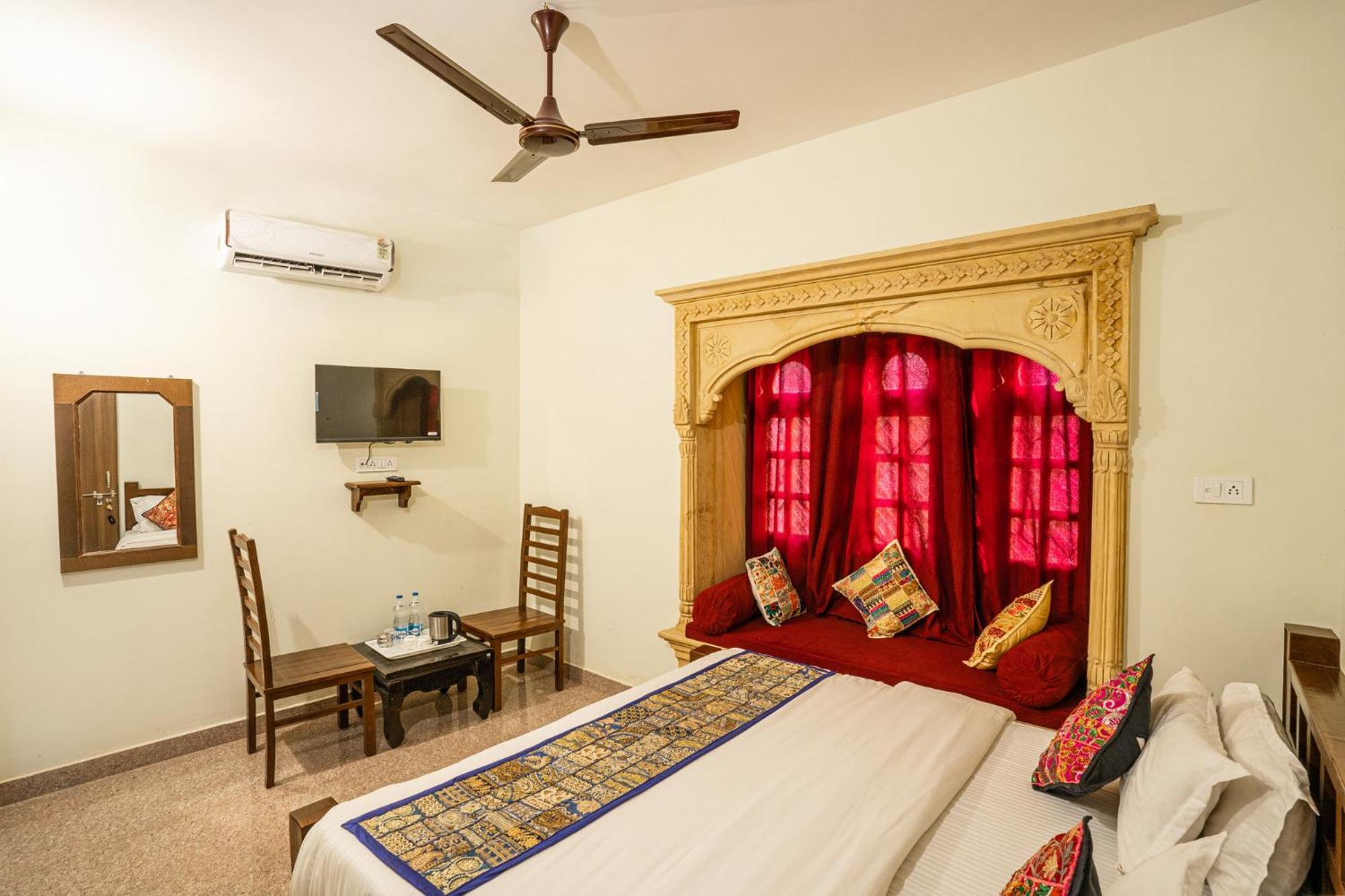 Hotel Relax Inn Jaisalmer Bagian luar foto