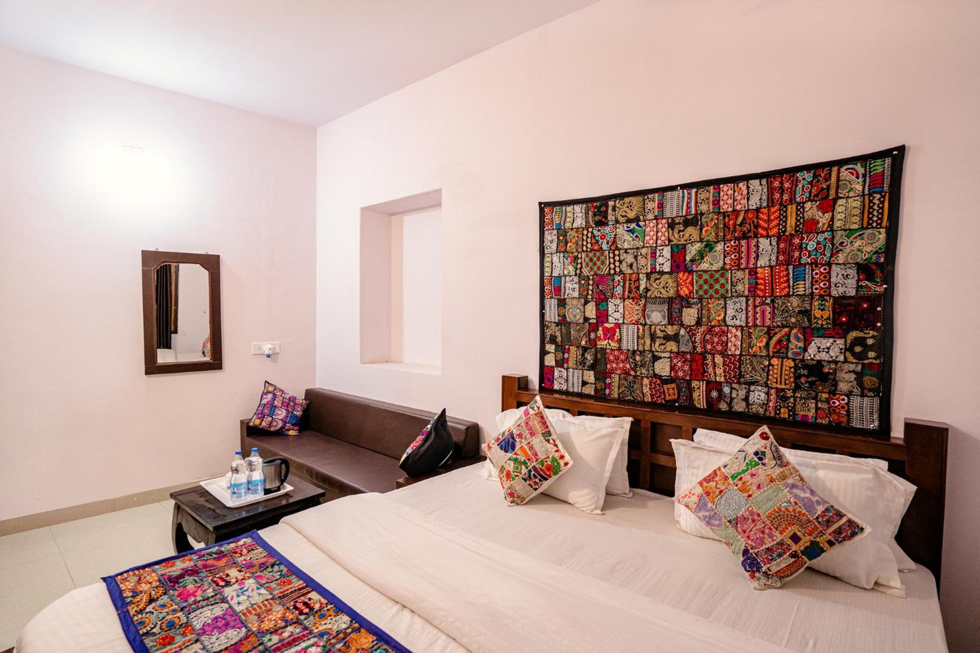 Hotel Relax Inn Jaisalmer Bagian luar foto