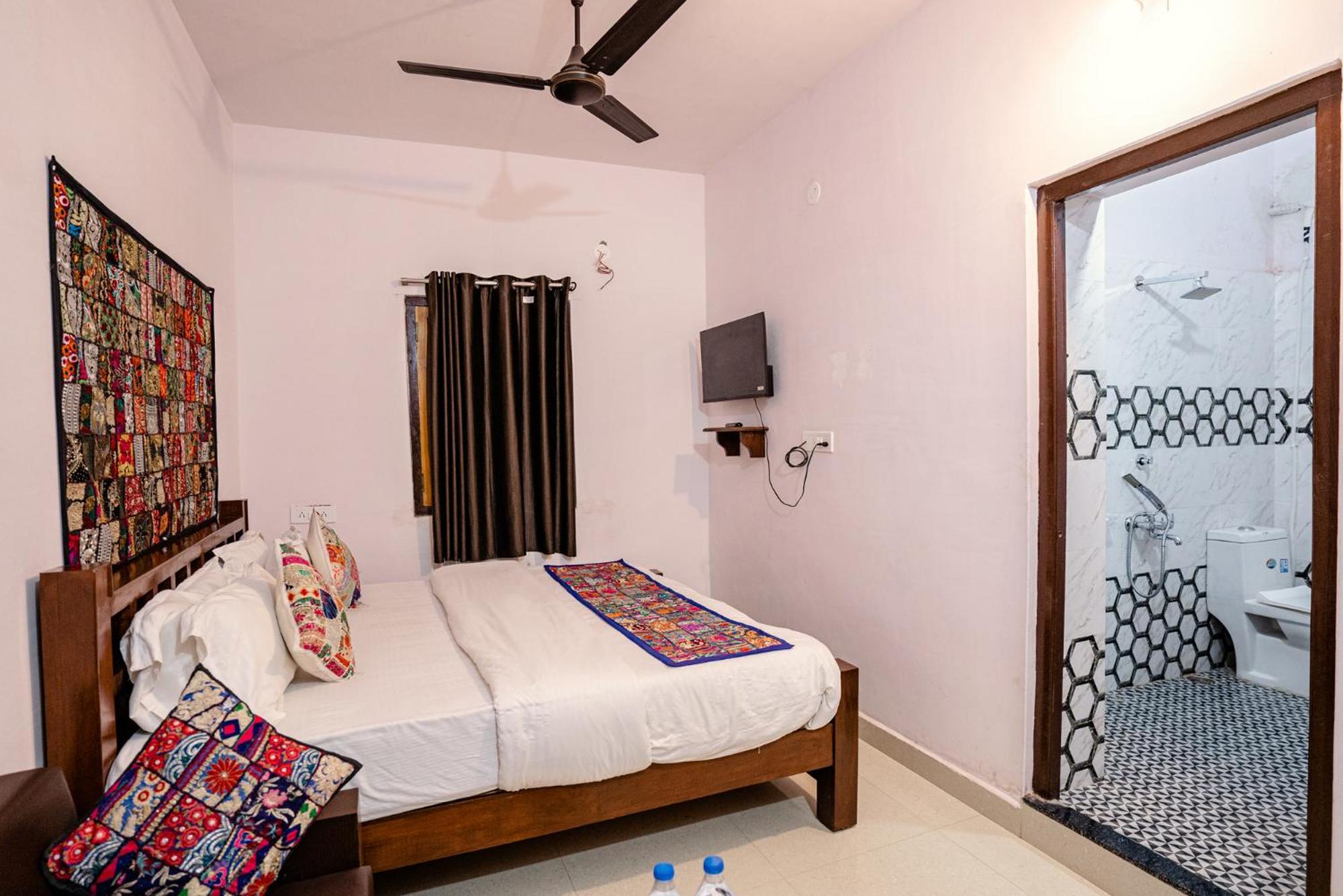 Hotel Relax Inn Jaisalmer Bagian luar foto
