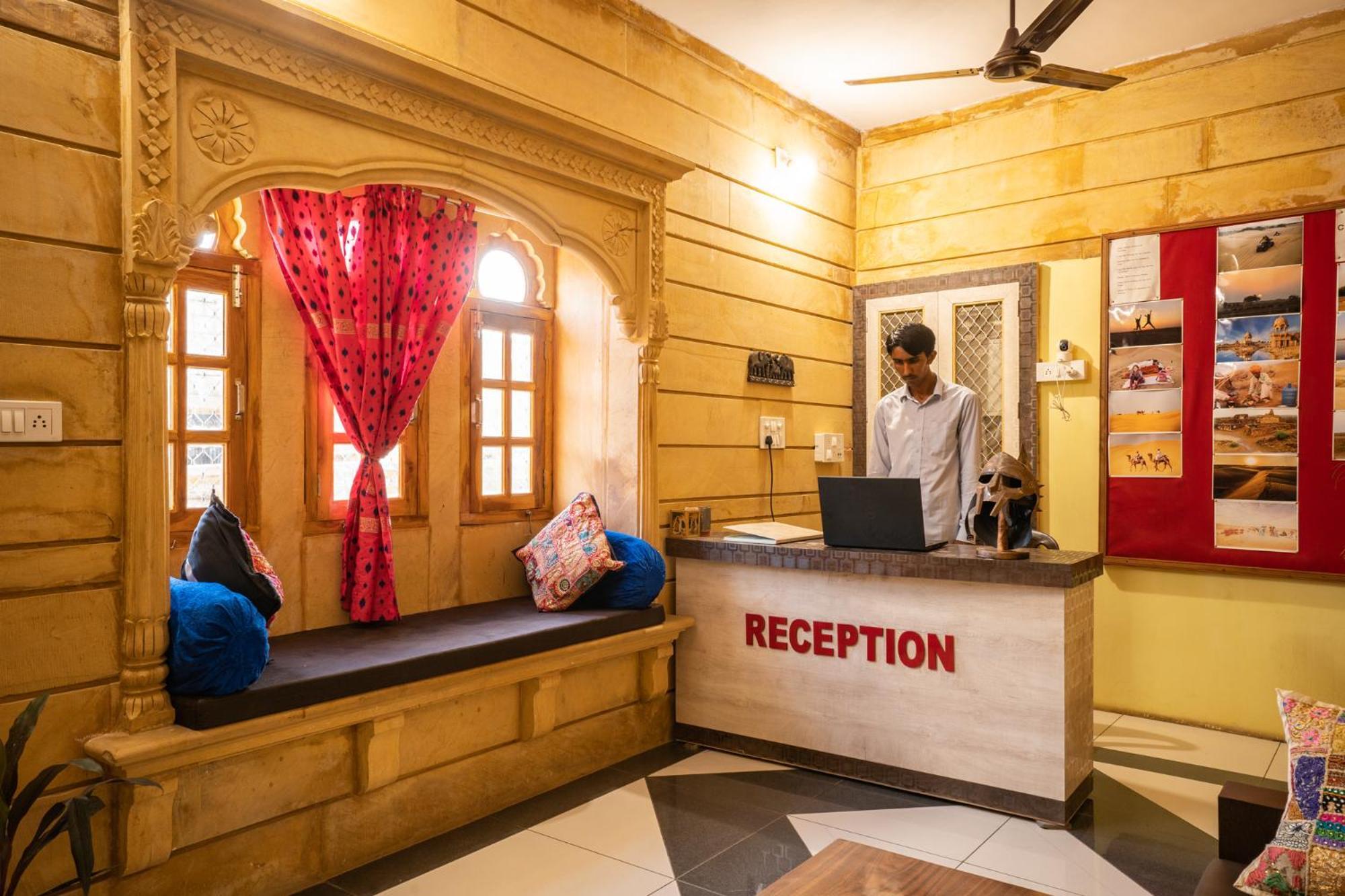 Hotel Relax Inn Jaisalmer Bagian luar foto